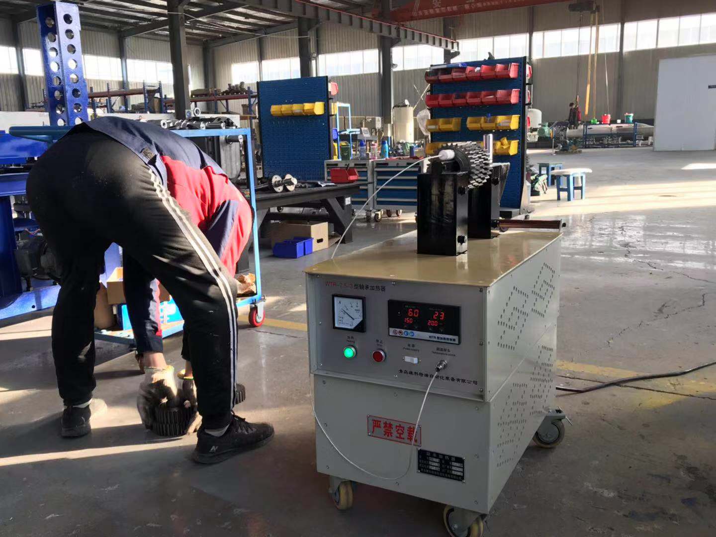 電磁感應設備.jpg 電磁感應設備.jpg